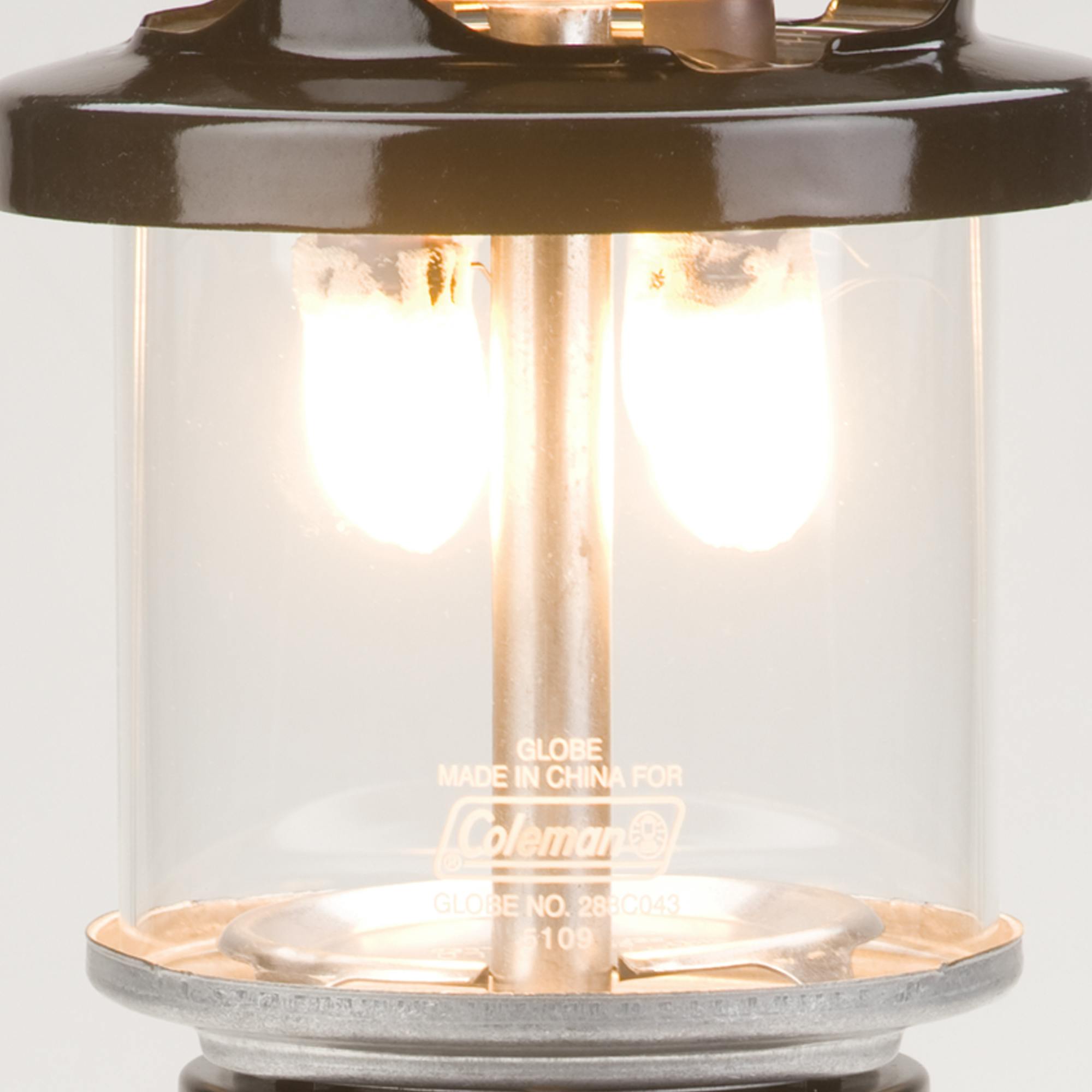 Coleman classic lantern 635B700J ケース付き Deluxe Propane Lantern with Case | Coleman