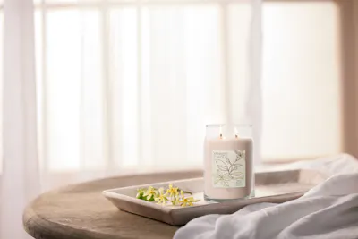 Slow Bloom Candle