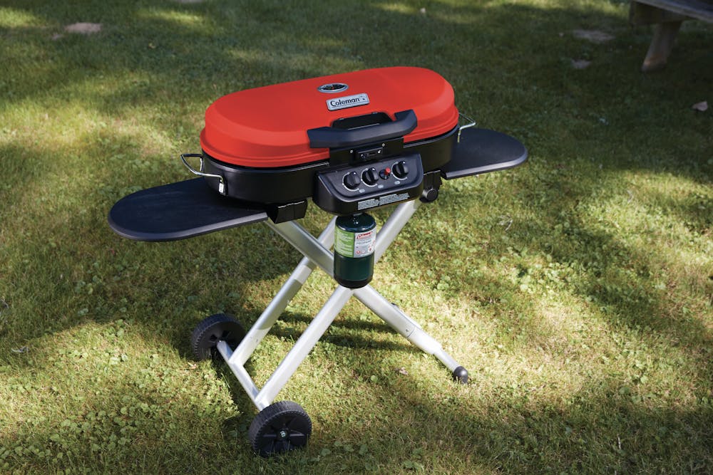 Roadtrip 285 Portable Stand-Up Propane Grill Coleman CA