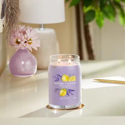 Laundry Dae Signature Candle