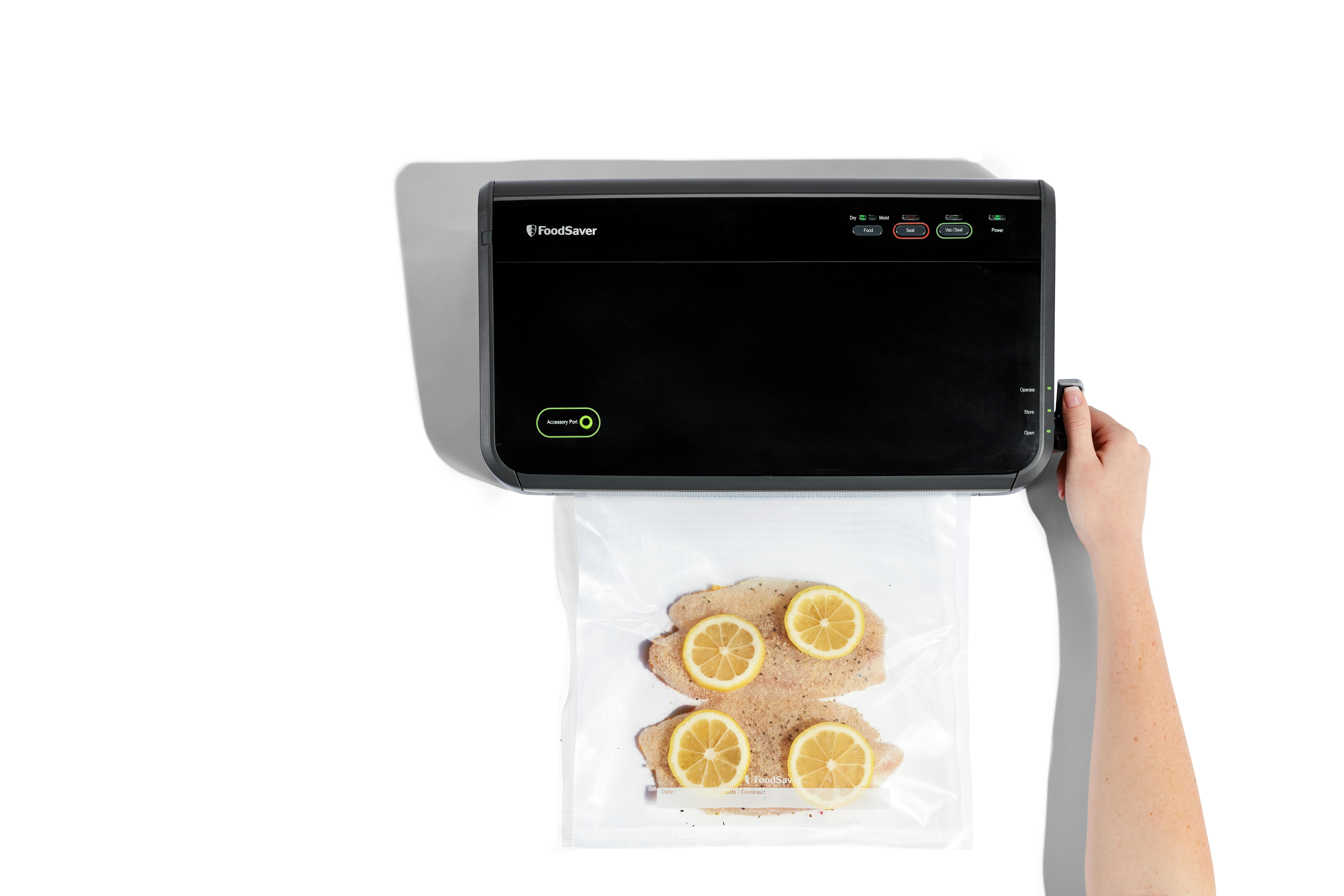 The FoodSaver® FM2100 Vacuum Sealing System | Foodsaver The FoodSaver® FM2100 Vacuum Sealing System | Foodsaver