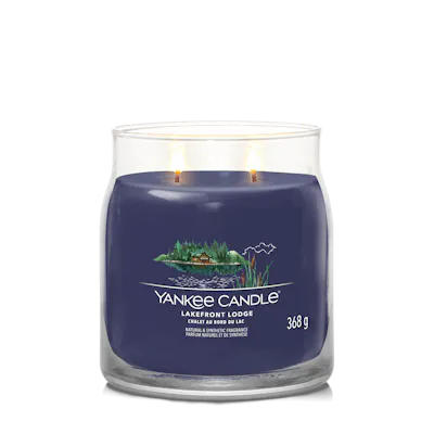 Lakefront Lodge Candle