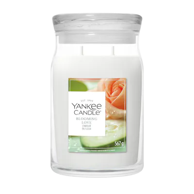 Blooming Love Candle