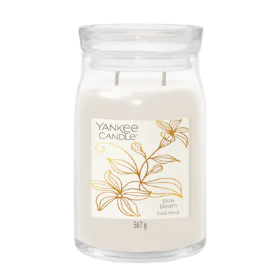 Slow Bloom Candle