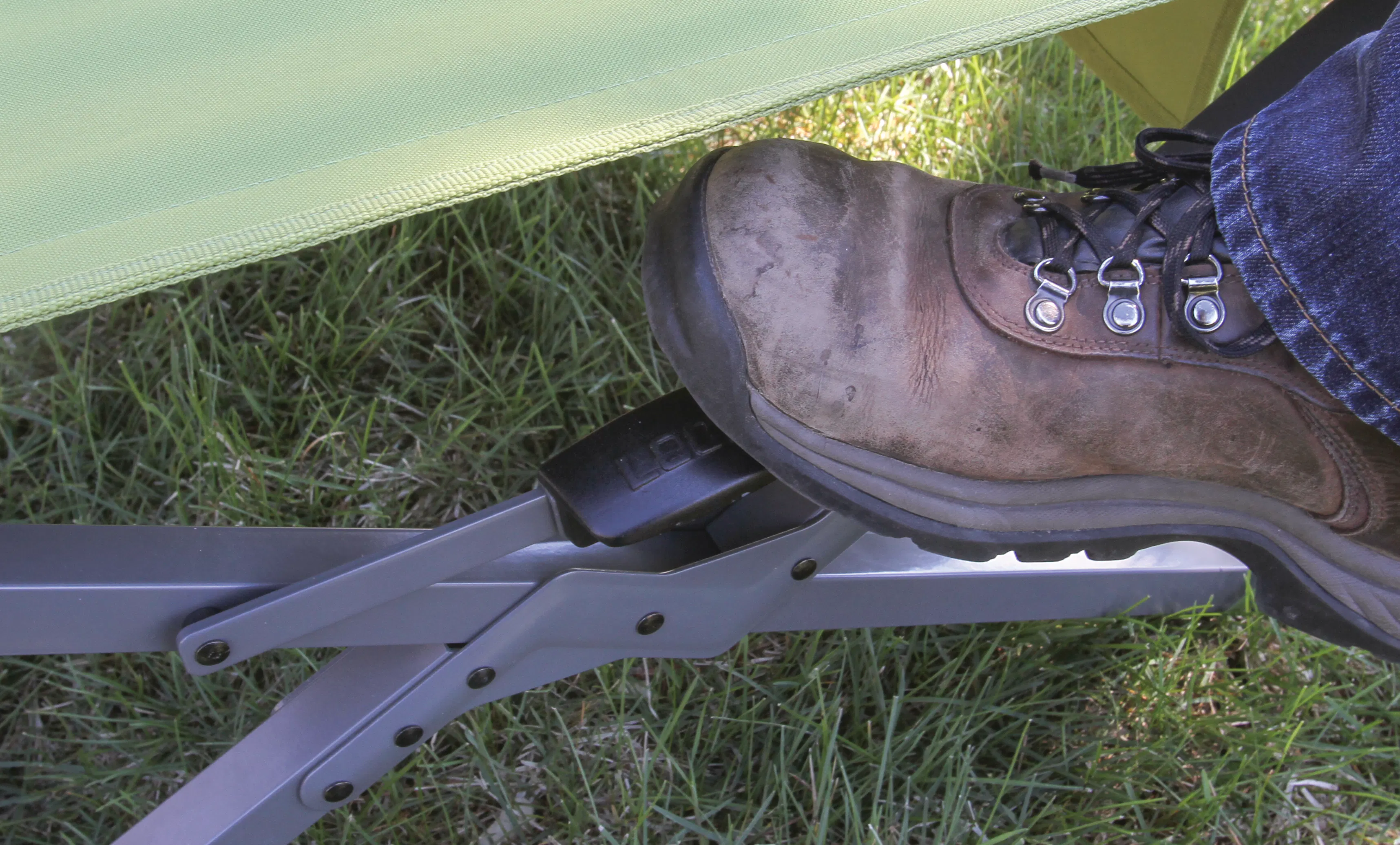 Trailhead™ Easy Step Cot | Coleman