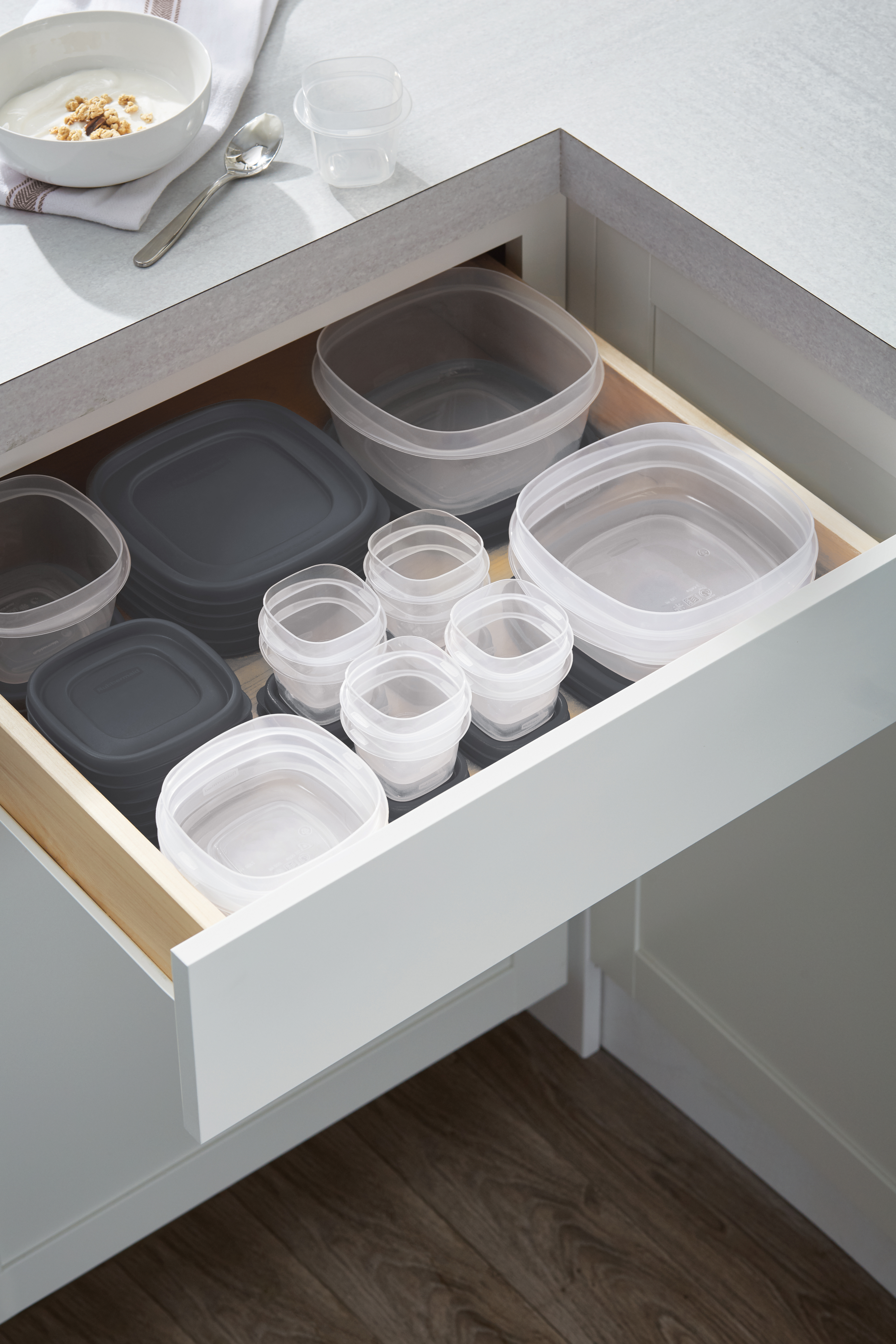EasyFindLids™ Food Storage Container Set with SilverShield