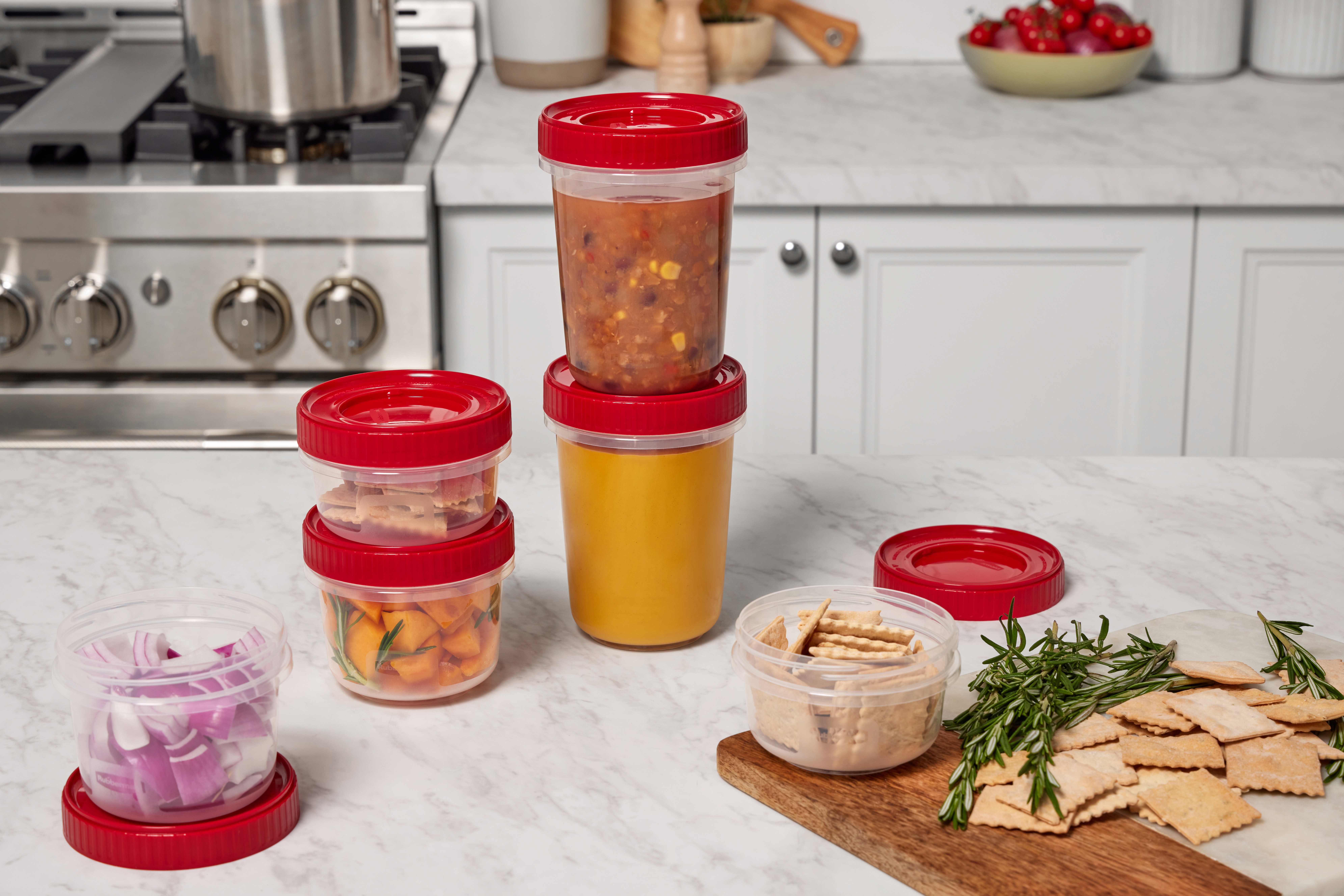TakeAlongs® Twist & Seal, Ruby | Rubbermaid