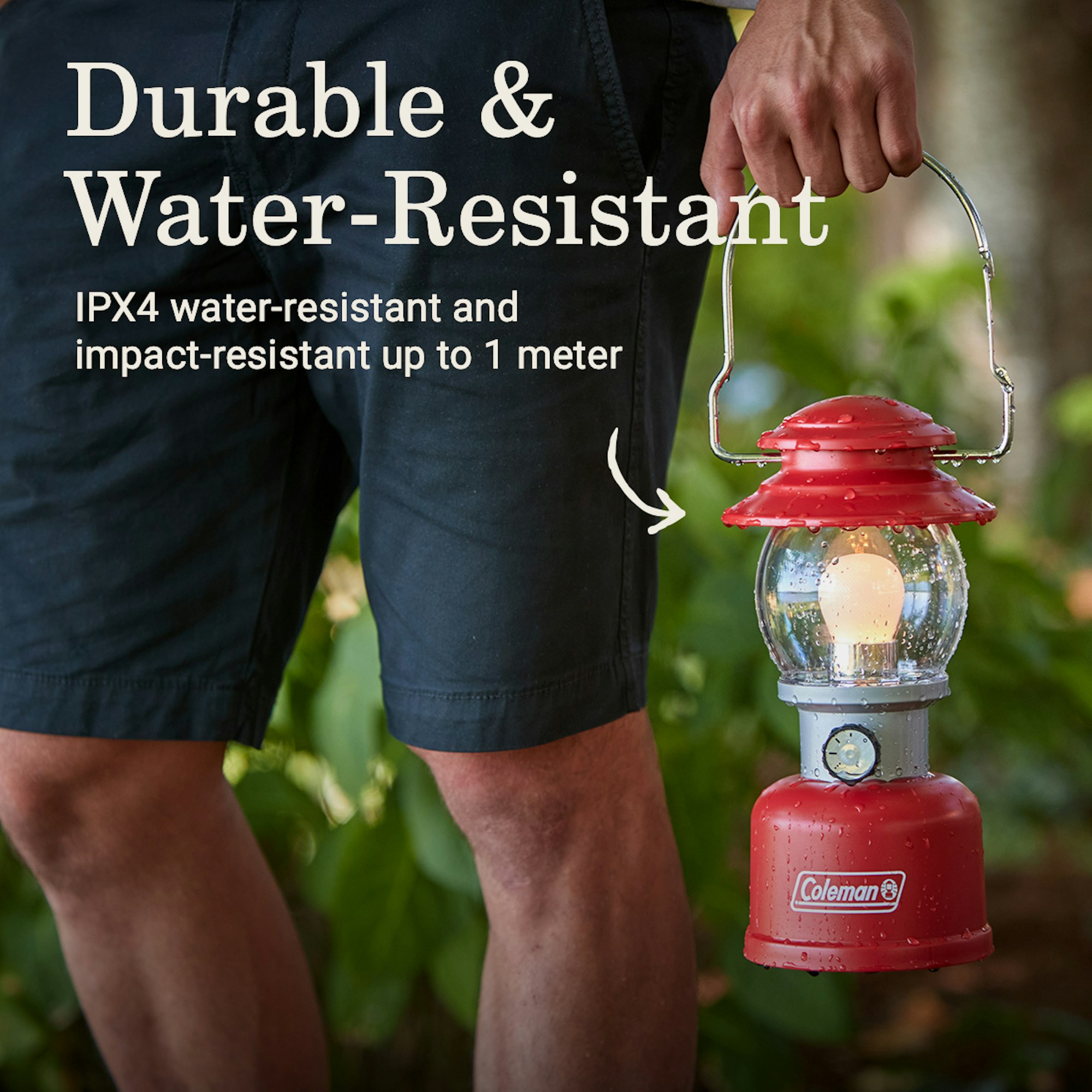 Coleman レッドランタン エコクリーン付き Coleman Classic 500 Lumens LED Lantern, Red | Coleman