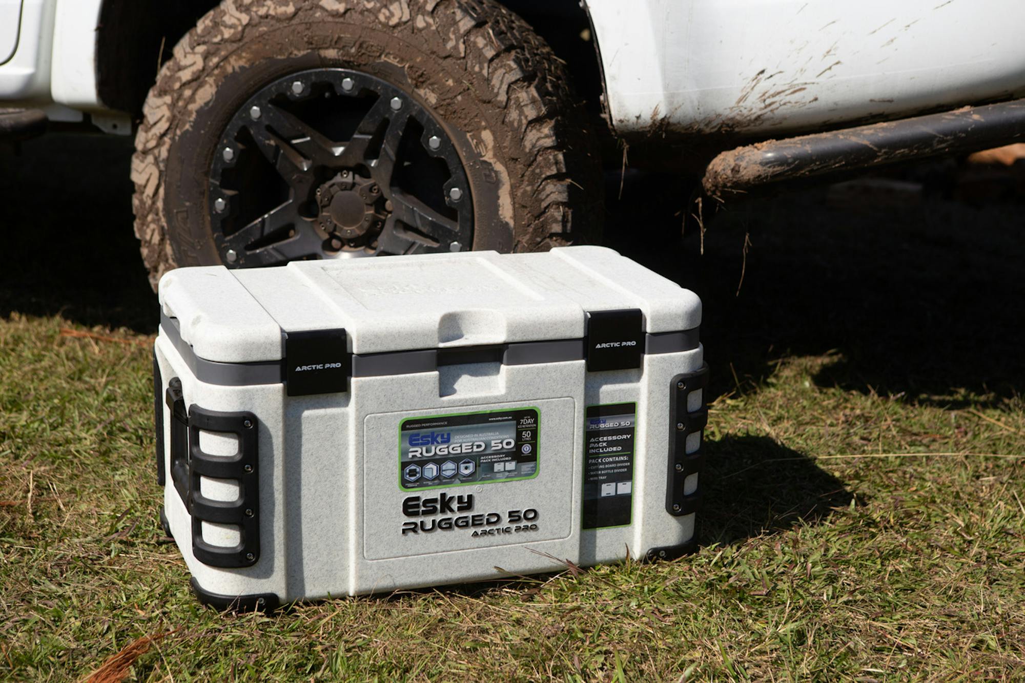 Esky arctic pro shops rugged cooler