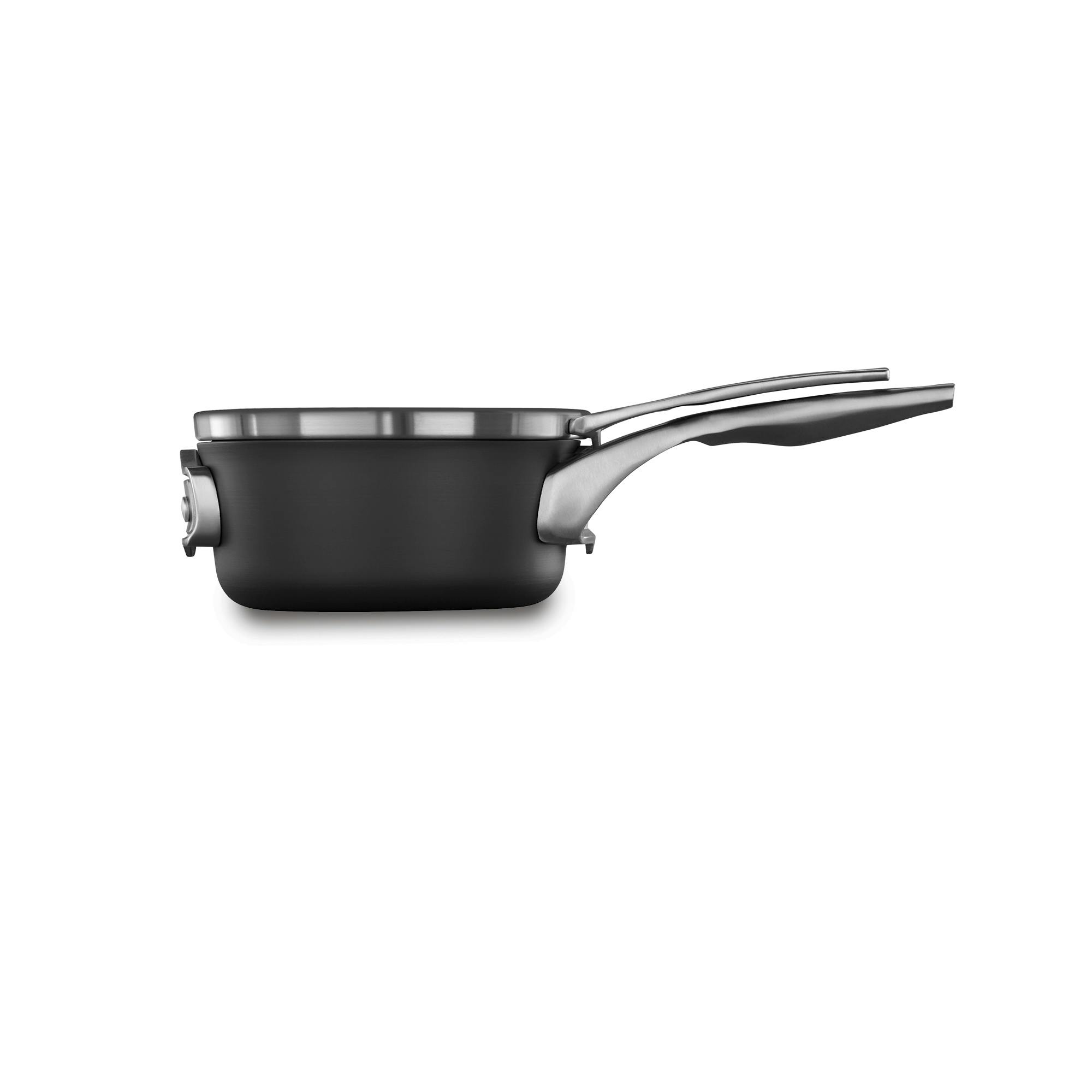 Pans: Sauce Pans & Saut� Pans - Calphalon